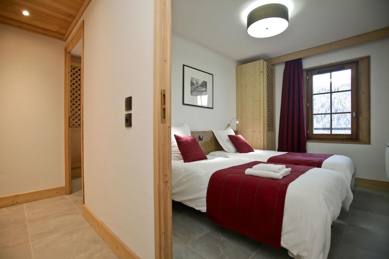 Résidence Prestige Odalys Les Fermes de Châtel Esterno foto